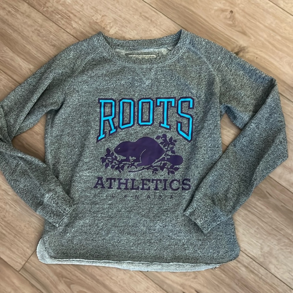 Roots Women’s Crewneck Sweatshirt